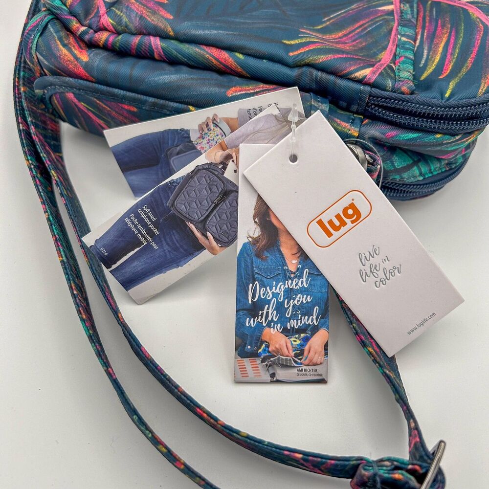 Lug Navigator Crossbody Bag NWT Tropical Leaf Blue Pink Quilted - Picture 7 of 9